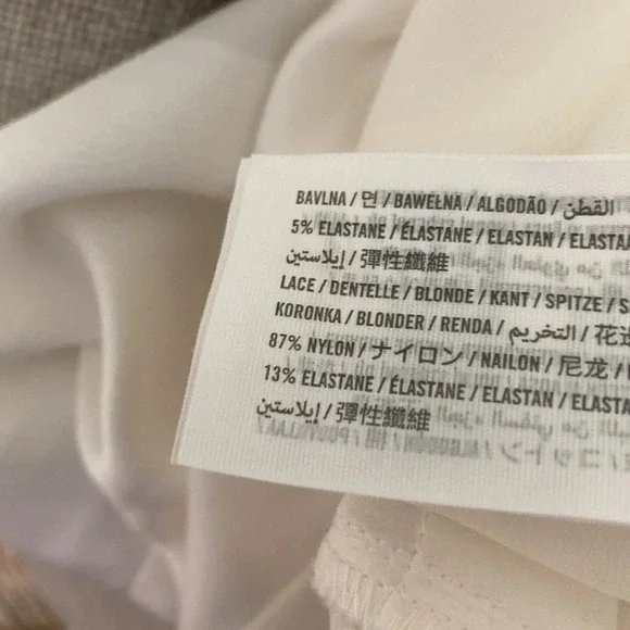 Abercrombie & Fitch Womens Lace Trim Camisole Small Soft White Cropped Feminine - Picture 8 of 12